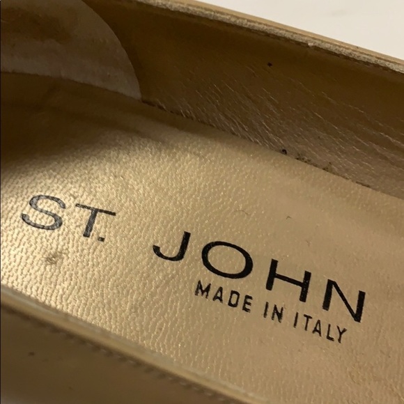 ST JOHN GOLD METALLIC PUMPS Size 6B - Picture 6 of 9